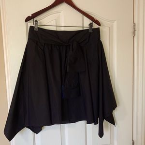 Brand new Halston wrap waist poplin skirt